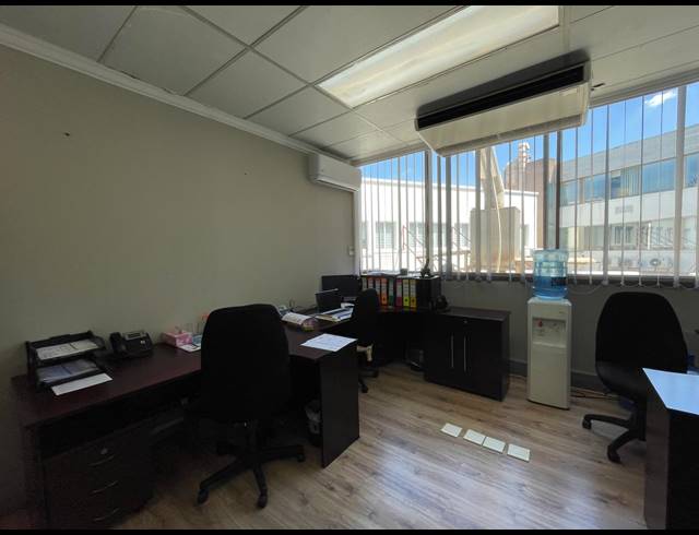 1,200M² OFFICE TO LET IN RIVONIA